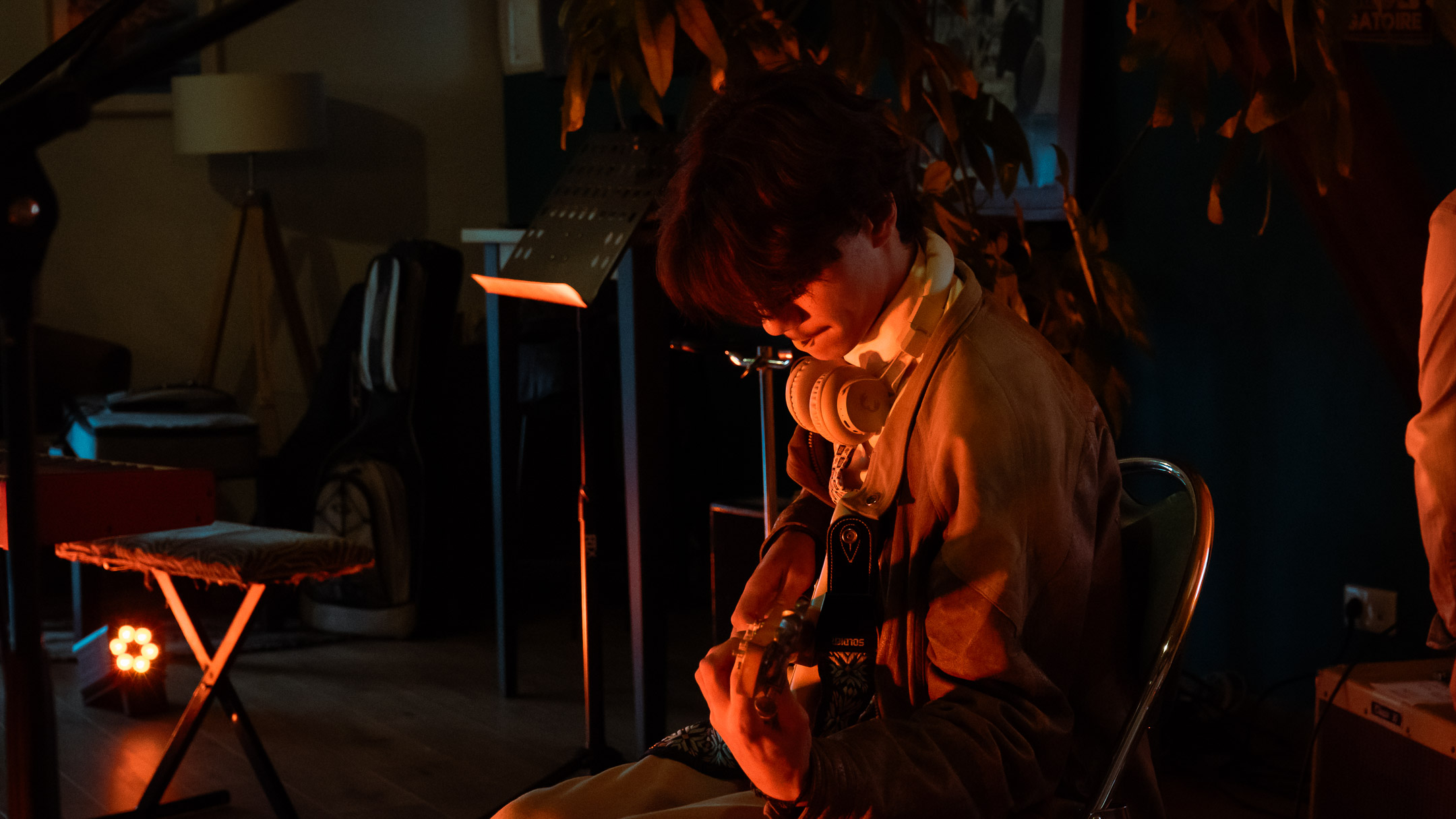 photo d'un guitariste lors d'un concert de fin d'année